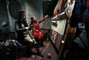 weaving-armenian-carpets